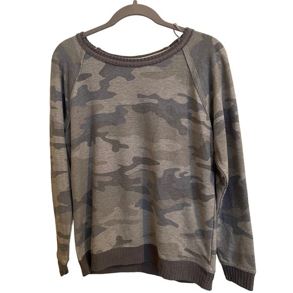 Knox Rose Sweaters - Knox Rose Sweater size Small camo green gray